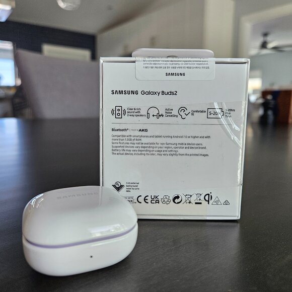 Samsung Galaxy Buds 2 *EUC* - Picture 4 of 14